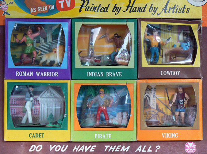 WOW_TV-Scene_Store_Display2CU